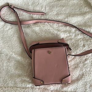 isabelle purse small like new